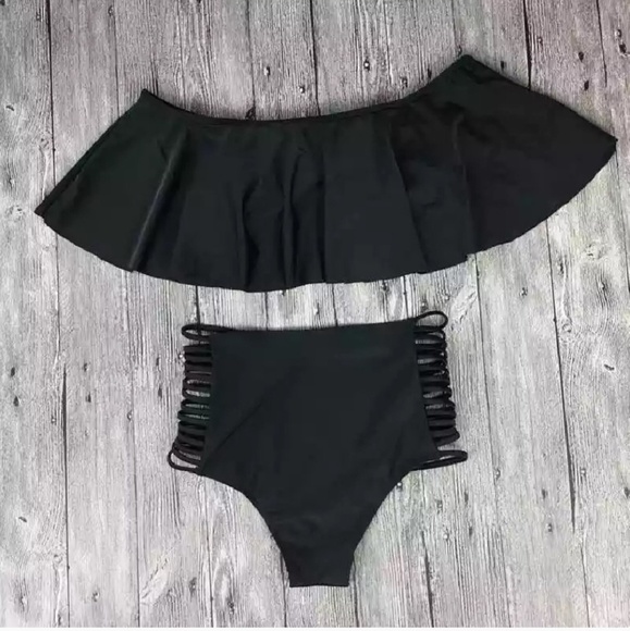 🎉New Listing Strappy Black Swim Suit - Picture 6 of 8